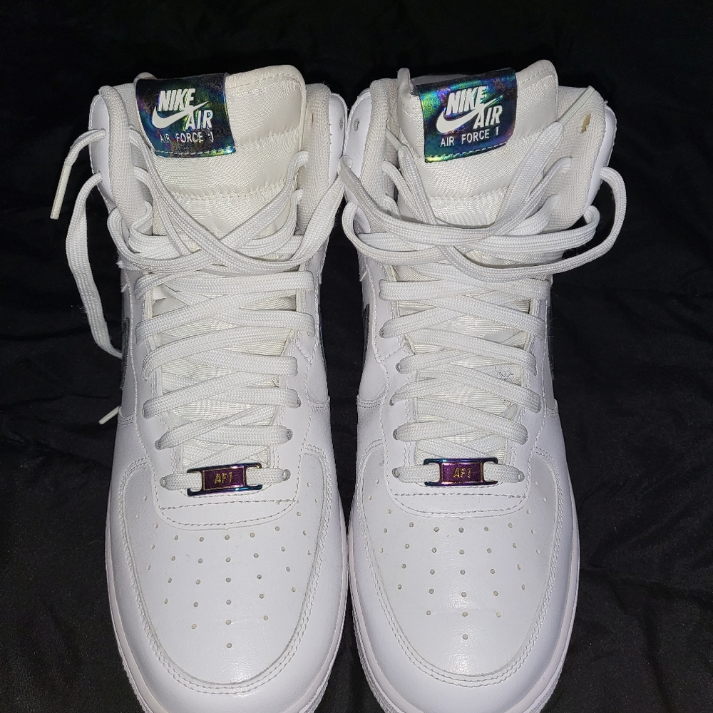Air Force 1 High LV8 iridescent